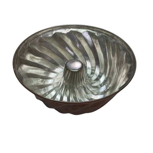 Vintage Copper Bundt Cake Pan Tin Lined Round with Hanging Hook 12” x 5” - Picture 4 of 10